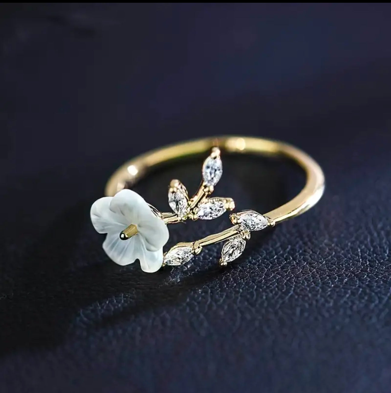 Ring Lilly